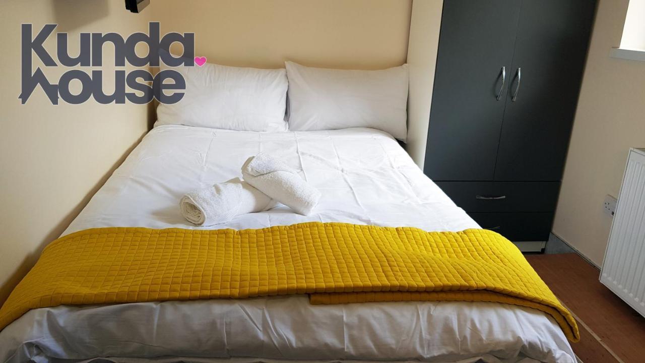 Kunda House Bournbrook Villa Birmingham Bagian luar foto
