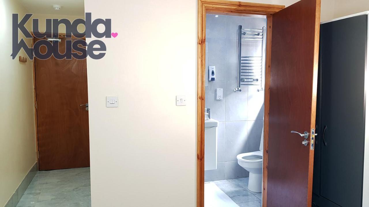 Kunda House Bournbrook Villa Birmingham Bagian luar foto