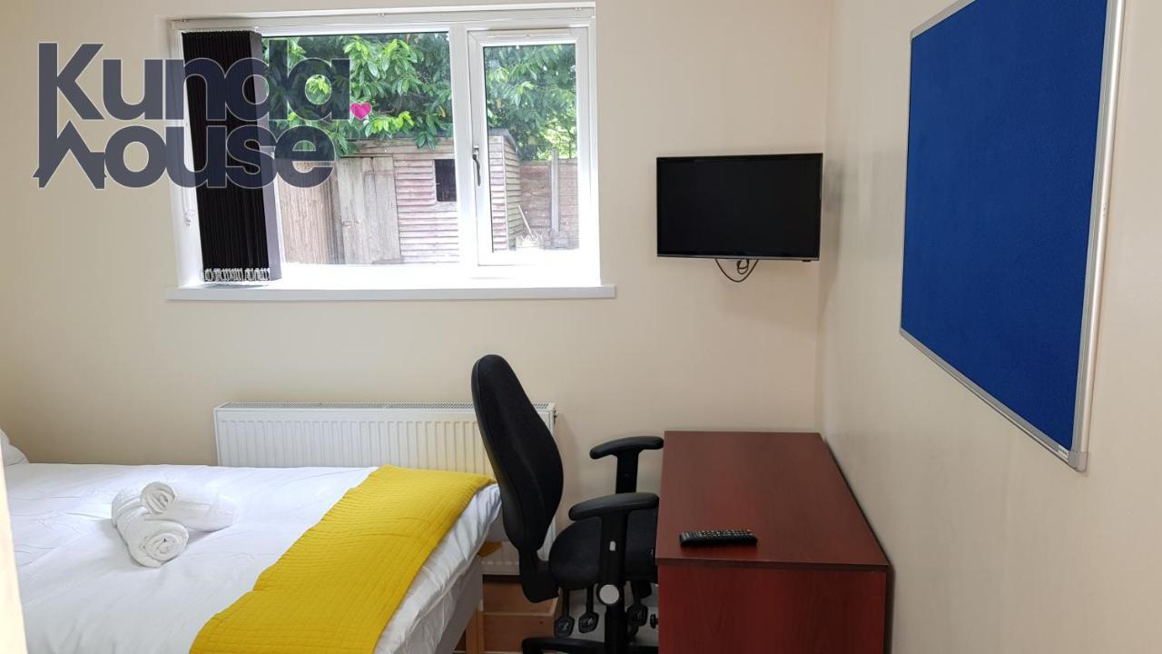 Kunda House Bournbrook Villa Birmingham Bagian luar foto