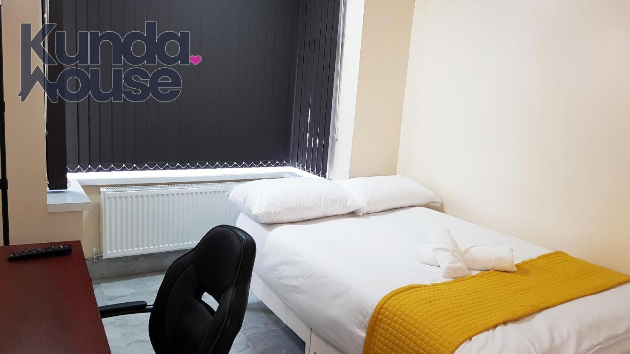 Kunda House Bournbrook Villa Birmingham Bagian luar foto