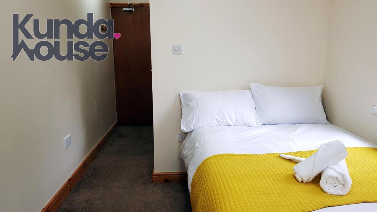 Kunda House Bournbrook Villa Birmingham Bagian luar foto